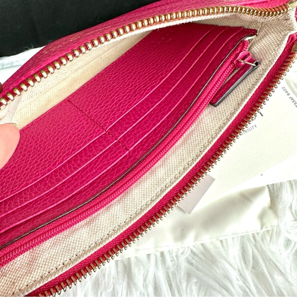 Gucci Swing magenta pink soft leather wristlet pouch wallet LIKE NEW - Picture 11 of 16
